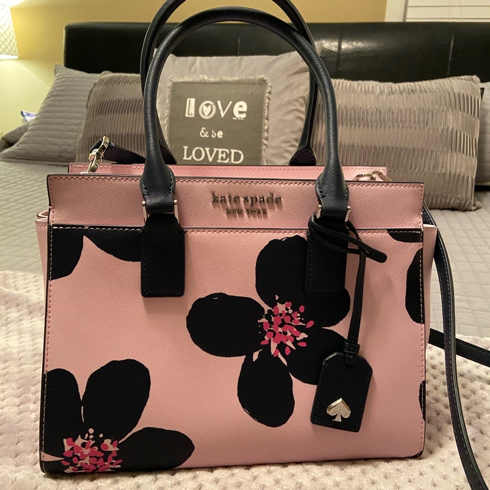 Kate Spade Cameron grand flora  NWOT